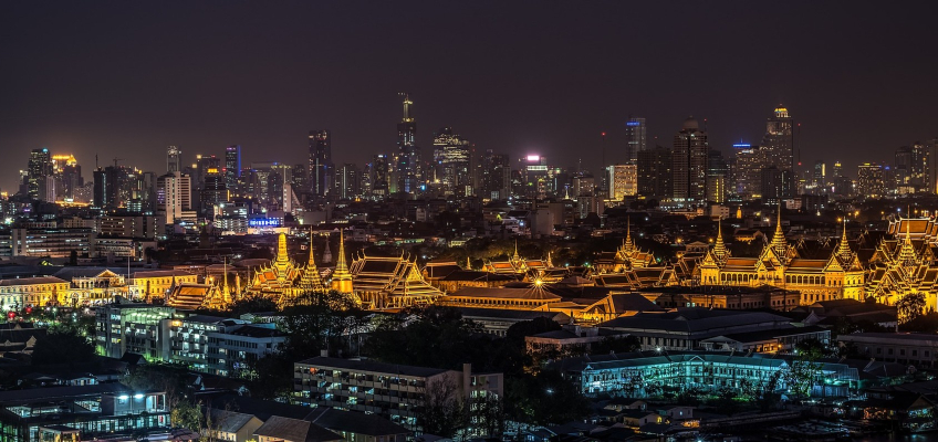 https://mdw-travel-data-us-east-1.s3.amazonaws.com/img/country/Thailand/Grand-Palace/img_03.jpg