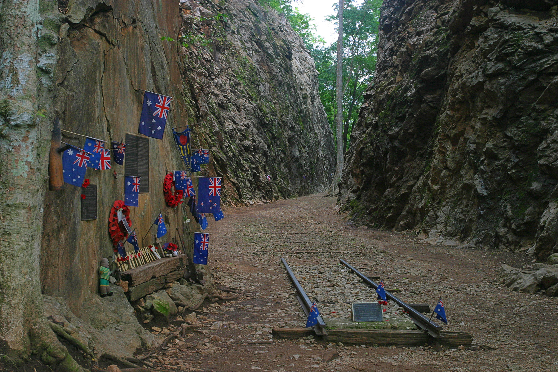 https://mdw-travel-data-us-east-1.s3.amazonaws.com/img/country/Thailand/Hellfire-Pass-Memorial-Museum/img_03.jpg