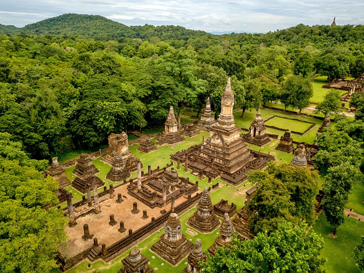 https://mdw-travel-data-us-east-1.s3.amazonaws.com/img/country/Thailand/Historic-City-of-Sukhothai/img_02.jpg