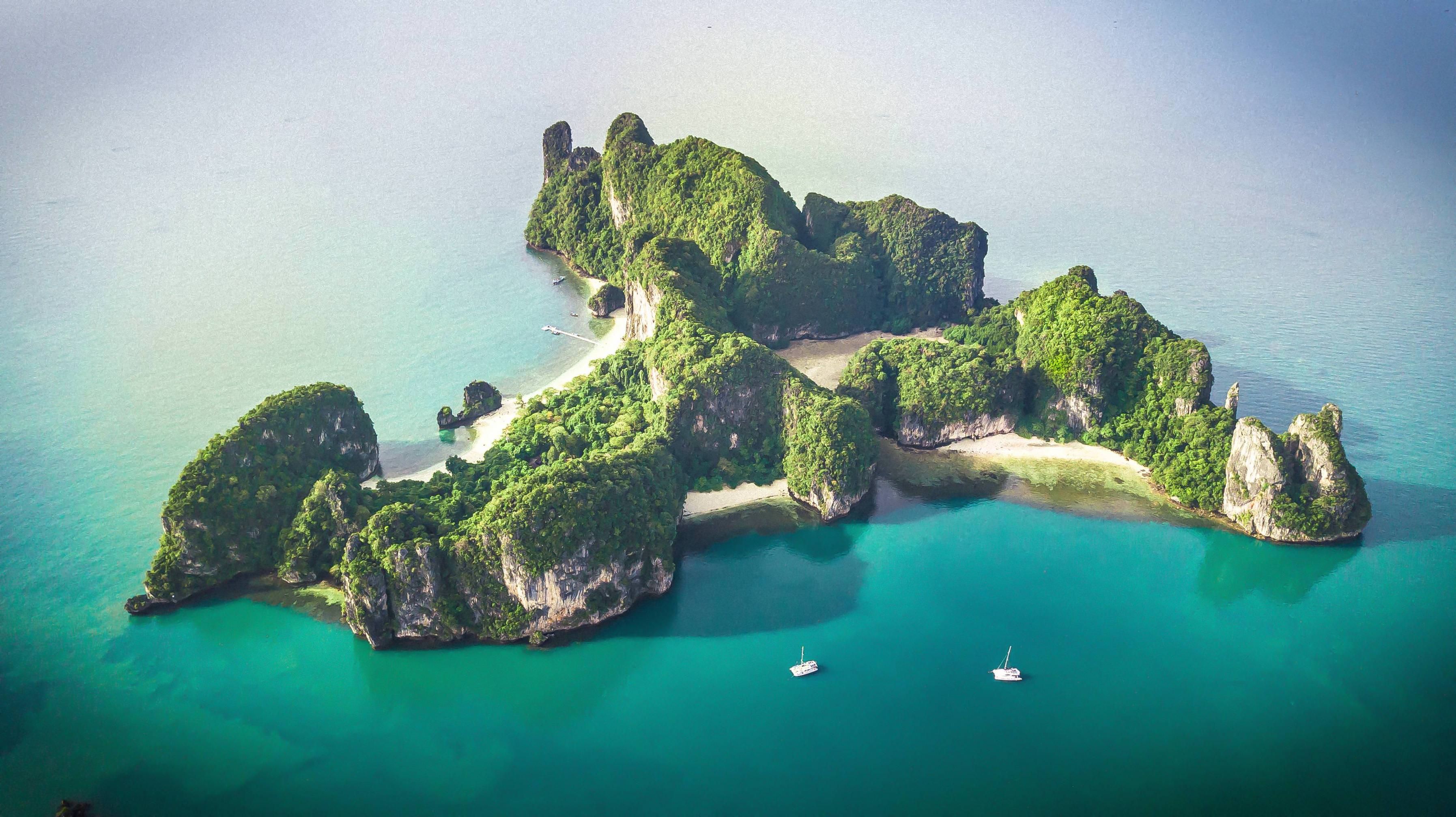 https://mdw-travel-data-us-east-1.s3.amazonaws.com/img/country/Thailand/Hong-Islands/img_02.jpg