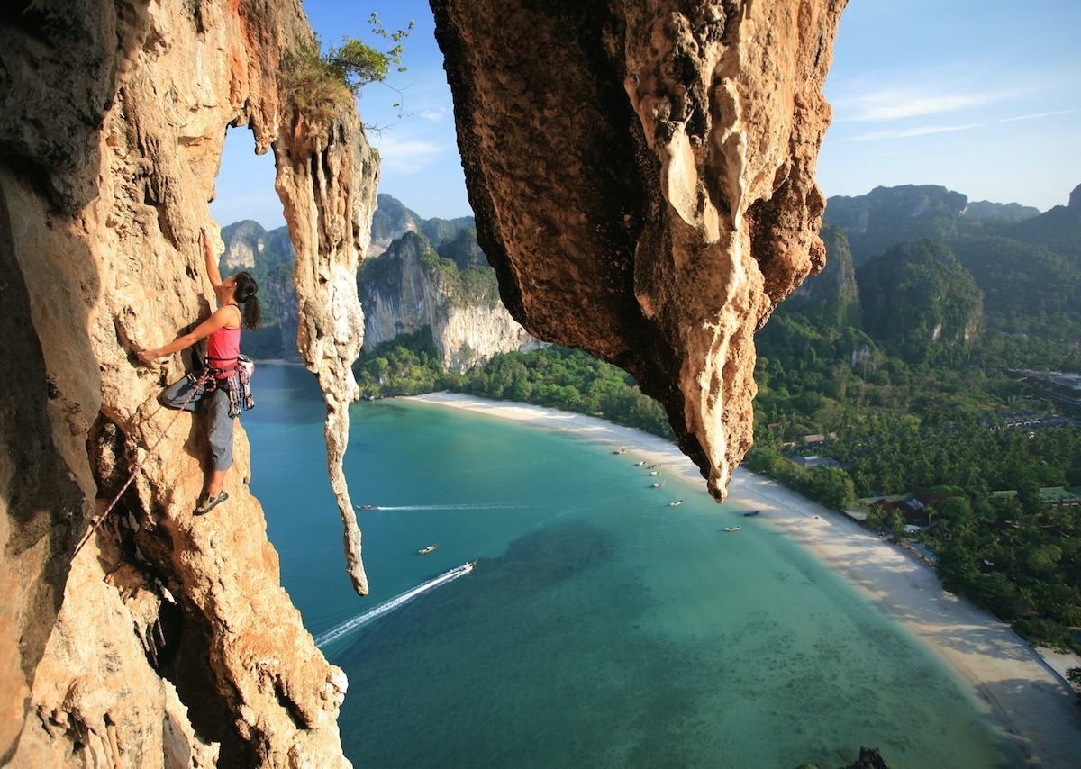 https://mdw-travel-data-us-east-1.s3.amazonaws.com/img/country/Thailand/Hot-Rock-Climbing-School/img_01.jpg