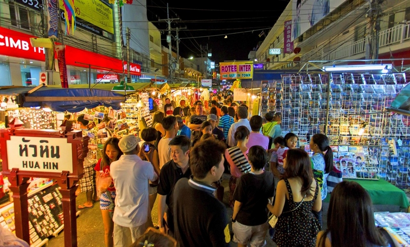 https://mdw-travel-data-us-east-1.s3.amazonaws.com/img/country/Thailand/Hua-Hin-Night-Market/img_01.jpg