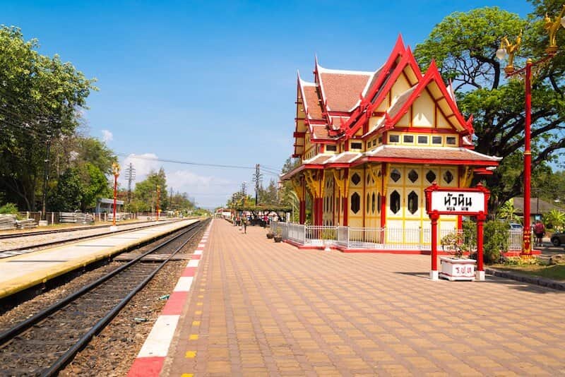 https://mdw-travel-data-us-east-1.s3.amazonaws.com/img/country/Thailand/Hua-Hin-Railway-Station/img_00.jpg