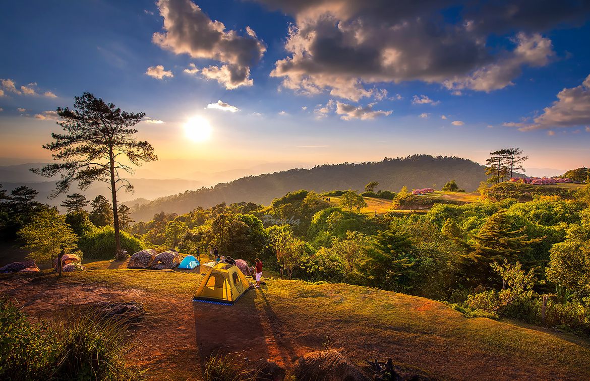 https://mdw-travel-data-us-east-1.s3.amazonaws.com/img/country/Thailand/Huai-Nam-Dang-National-Park/img_00.jpg