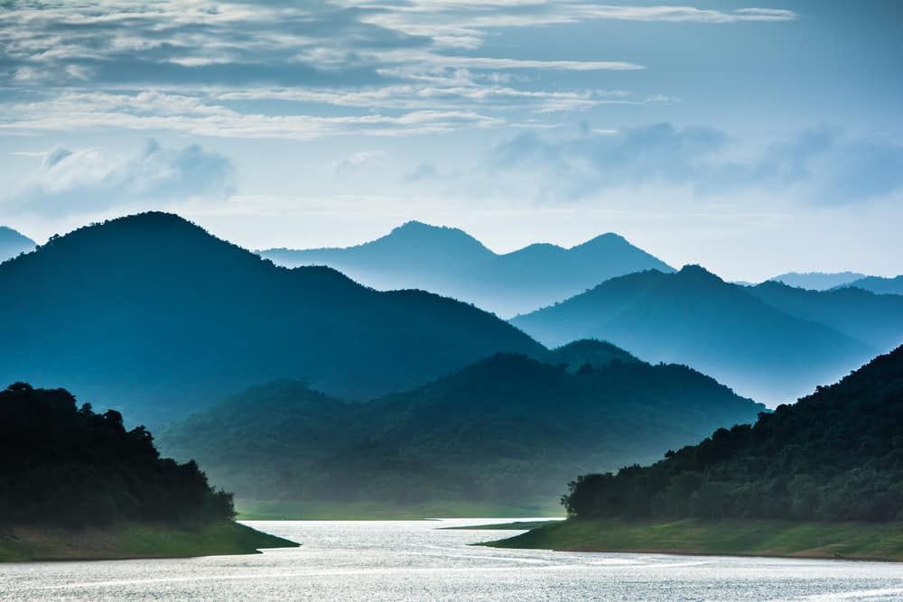 https://mdw-travel-data-us-east-1.s3.amazonaws.com/img/country/Thailand/Kaeng-Krachan-National-Park/img_00.jpg