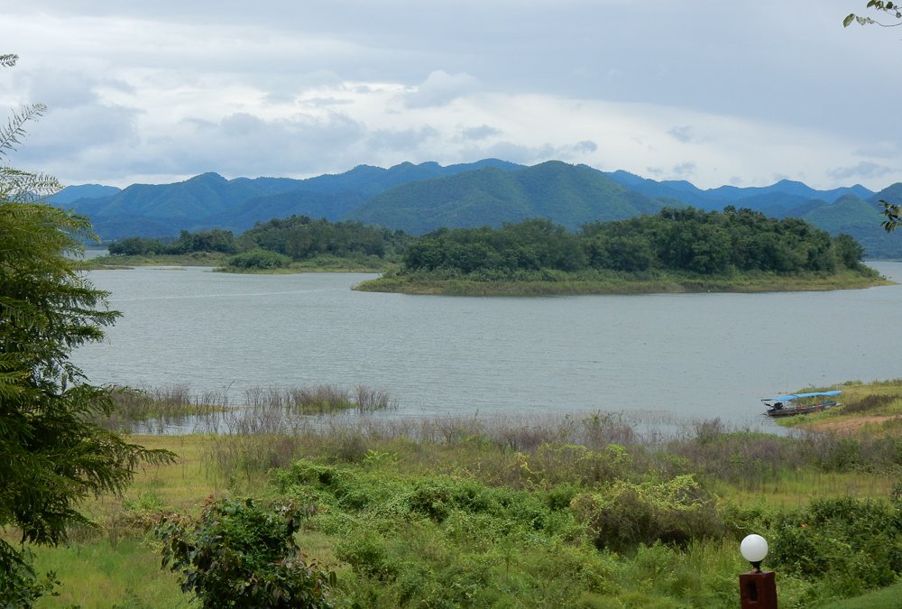 https://mdw-travel-data-us-east-1.s3.amazonaws.com/img/country/Thailand/Kaeng-Krachan-National-Park/img_01.jpg