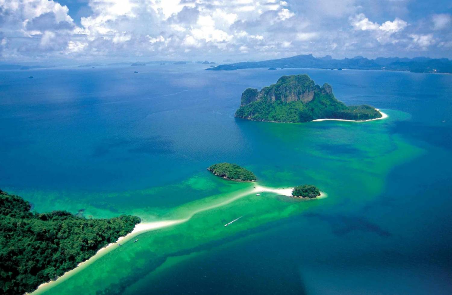 https://mdw-travel-data-us-east-1.s3.amazonaws.com/img/country/Thailand/Khao-Khanap-Nam/img_03.jpg