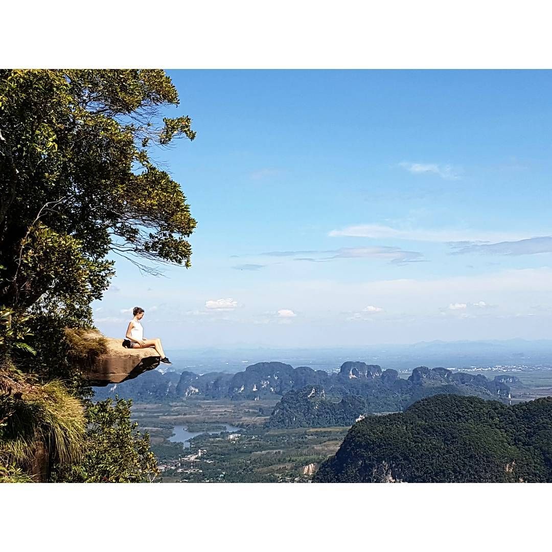 https://mdw-travel-data-us-east-1.s3.amazonaws.com/img/country/Thailand/Khao-Ngon-Nak--Dragon-Crest-/img_02.jpg