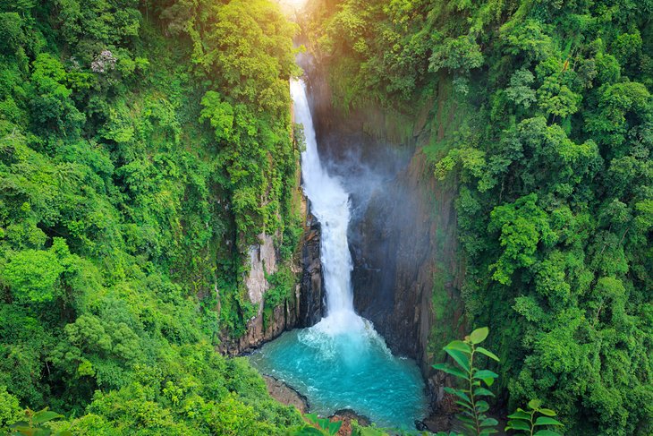 https://mdw-travel-data-us-east-1.s3.amazonaws.com/img/country/Thailand/Khao-Yai-National-Park/img_02.jpg