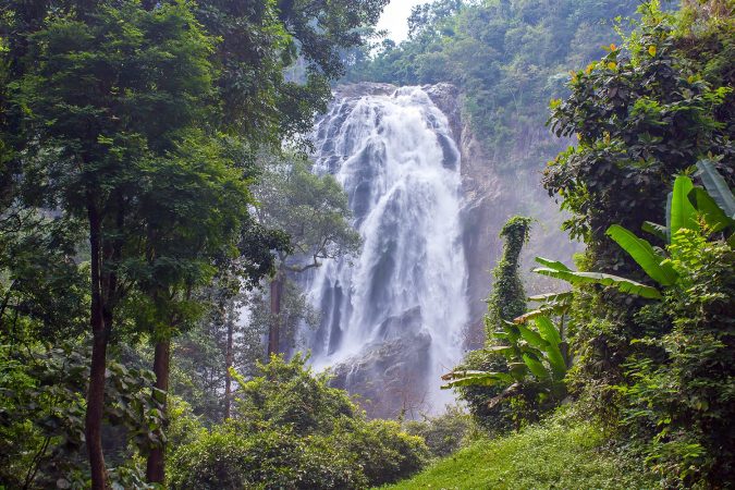 https://mdw-travel-data-us-east-1.s3.amazonaws.com/img/country/Thailand/Khlong-Nueng-Waterfall/img_02.jpg