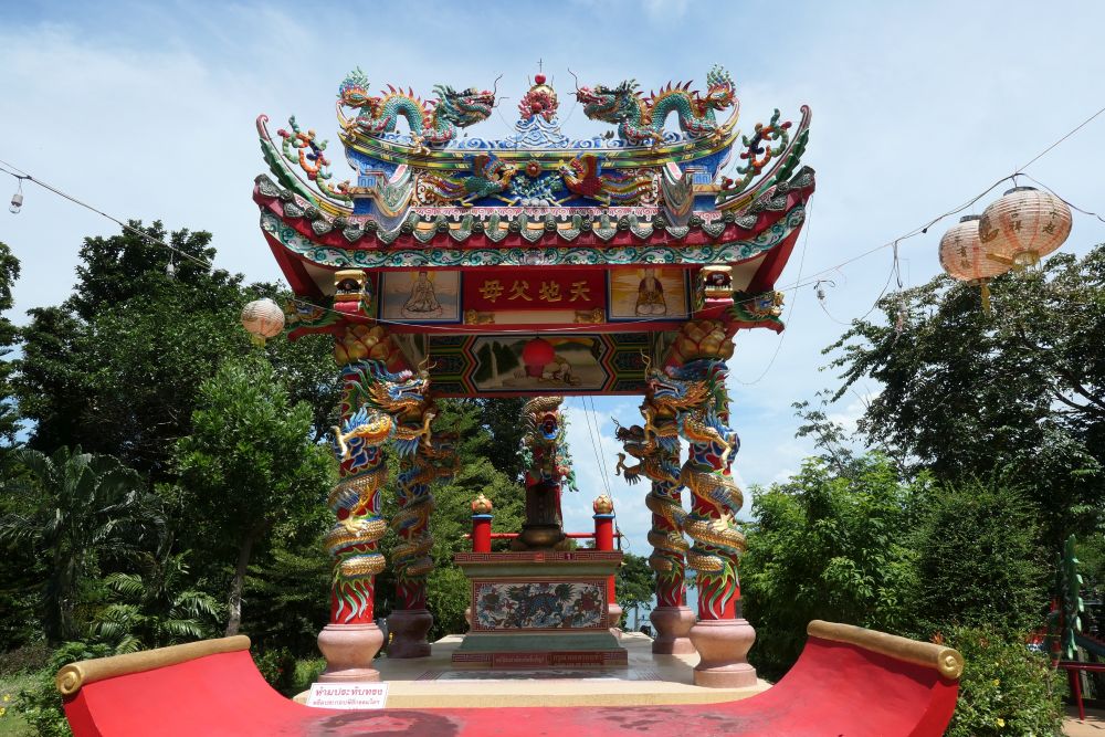 https://mdw-travel-data-us-east-1.s3.amazonaws.com/img/country/Thailand/Klong-Son-Temple/img_03.jpg