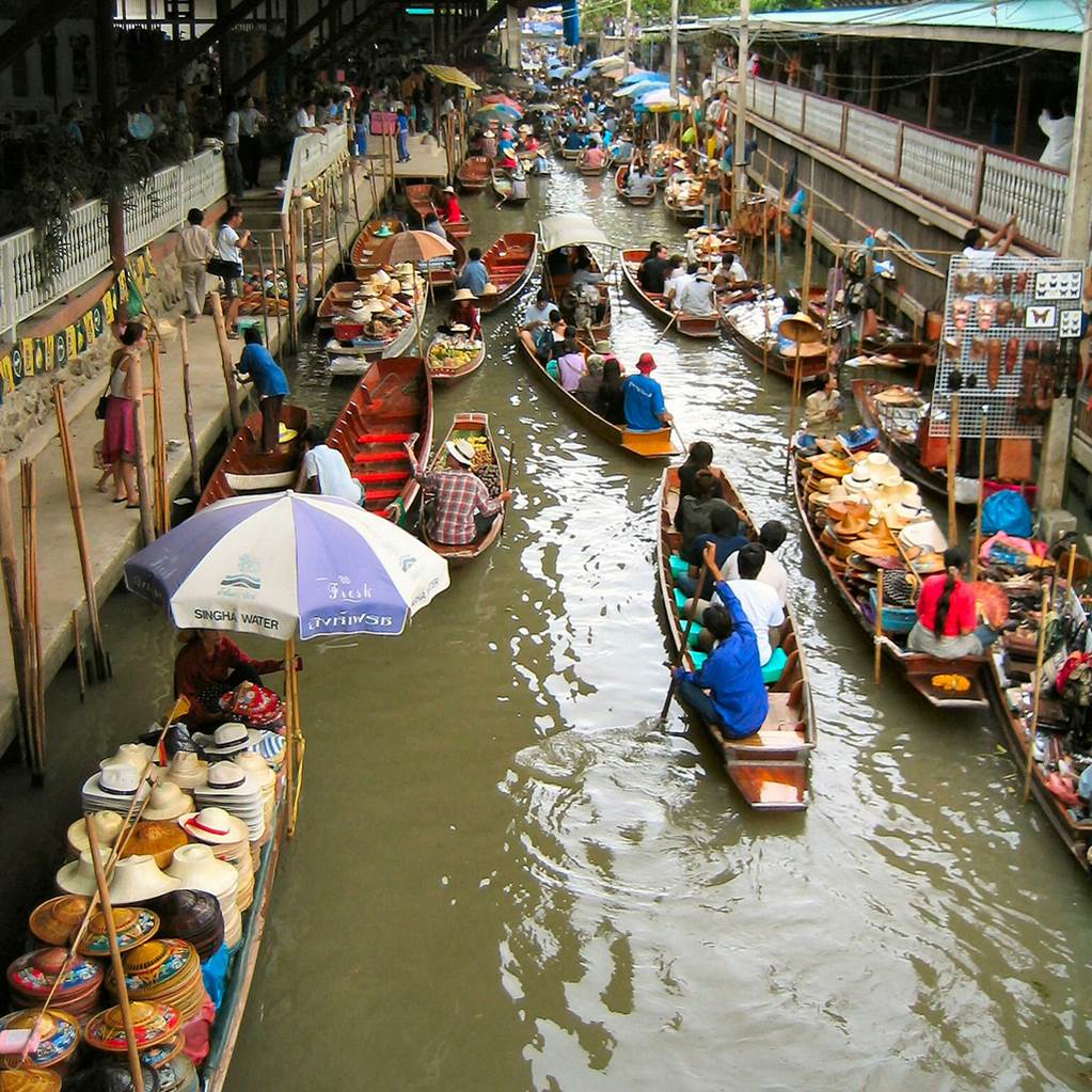 https://mdw-travel-data-us-east-1.s3.amazonaws.com/img/country/Thailand/Ko-Kloi-Floating-Market/img_02.jpg