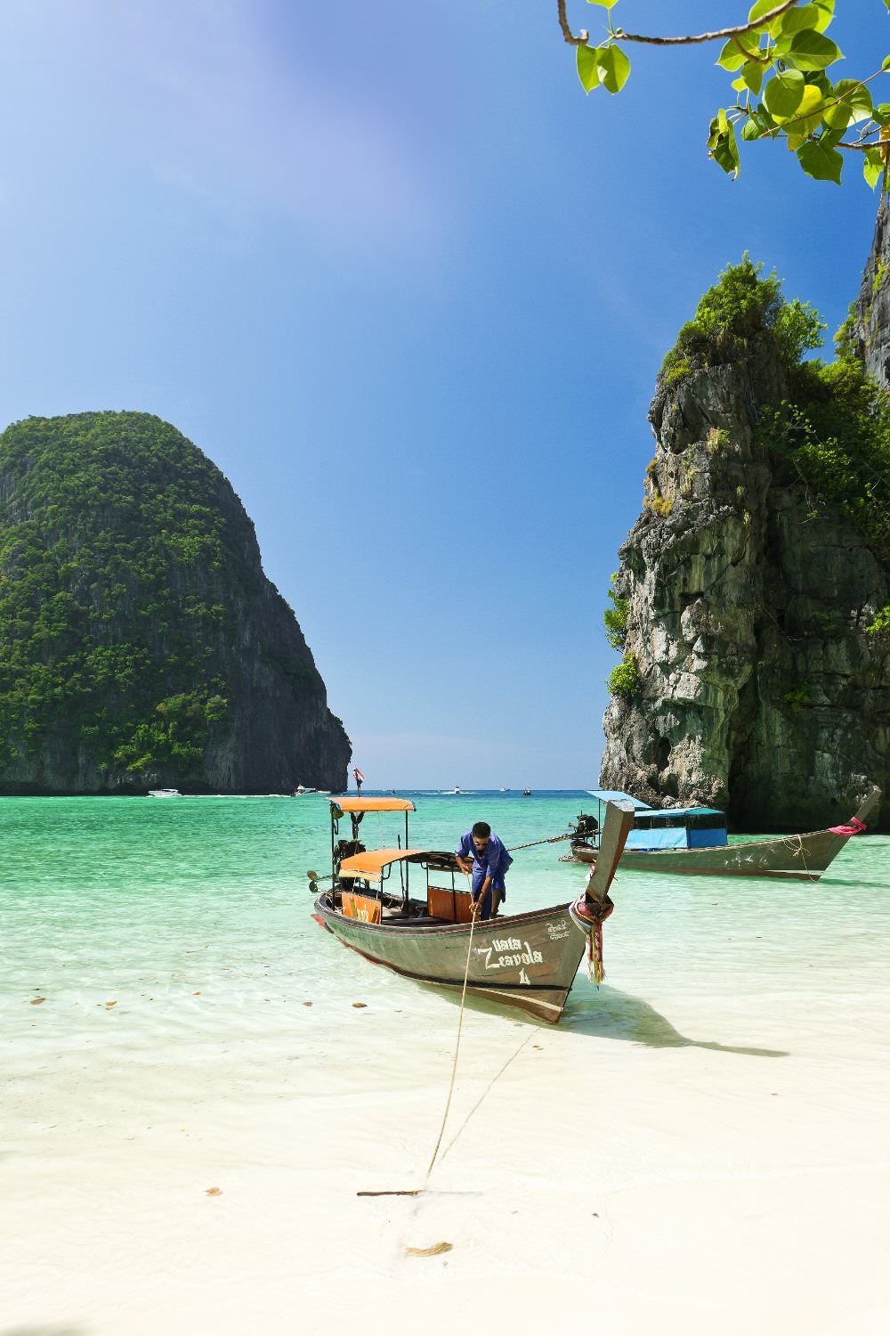 https://mdw-travel-data-us-east-1.s3.amazonaws.com/img/country/Thailand/Ko-Krok/img_01.jpg