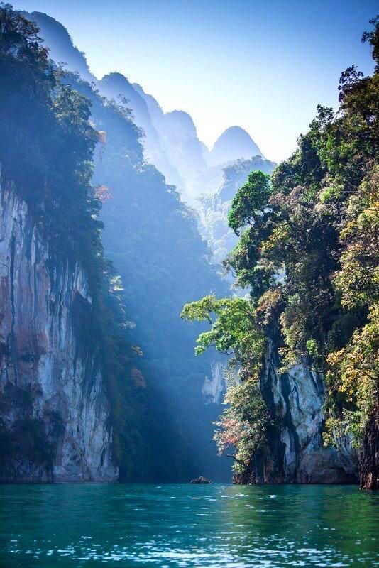 https://mdw-travel-data-us-east-1.s3.amazonaws.com/img/country/Thailand/Ko-Krok/img_03.jpg