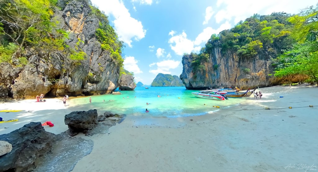 https://mdw-travel-data-us-east-1.s3.amazonaws.com/img/country/Thailand/Ko-Lao-La-Ding/img_01.jpg