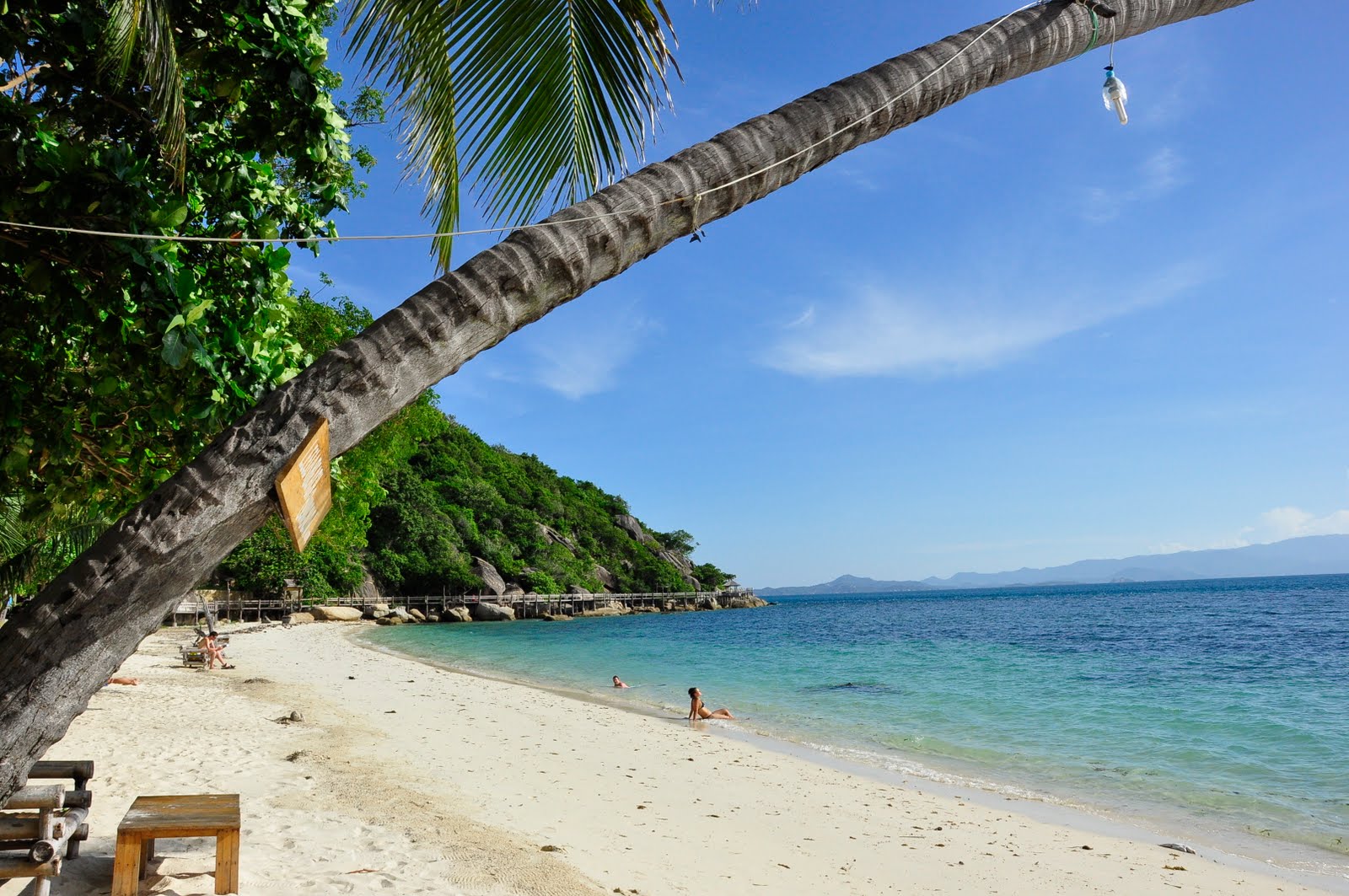 https://mdw-travel-data-us-east-1.s3.amazonaws.com/img/country/Thailand/Ko-Ye/img_02.jpg