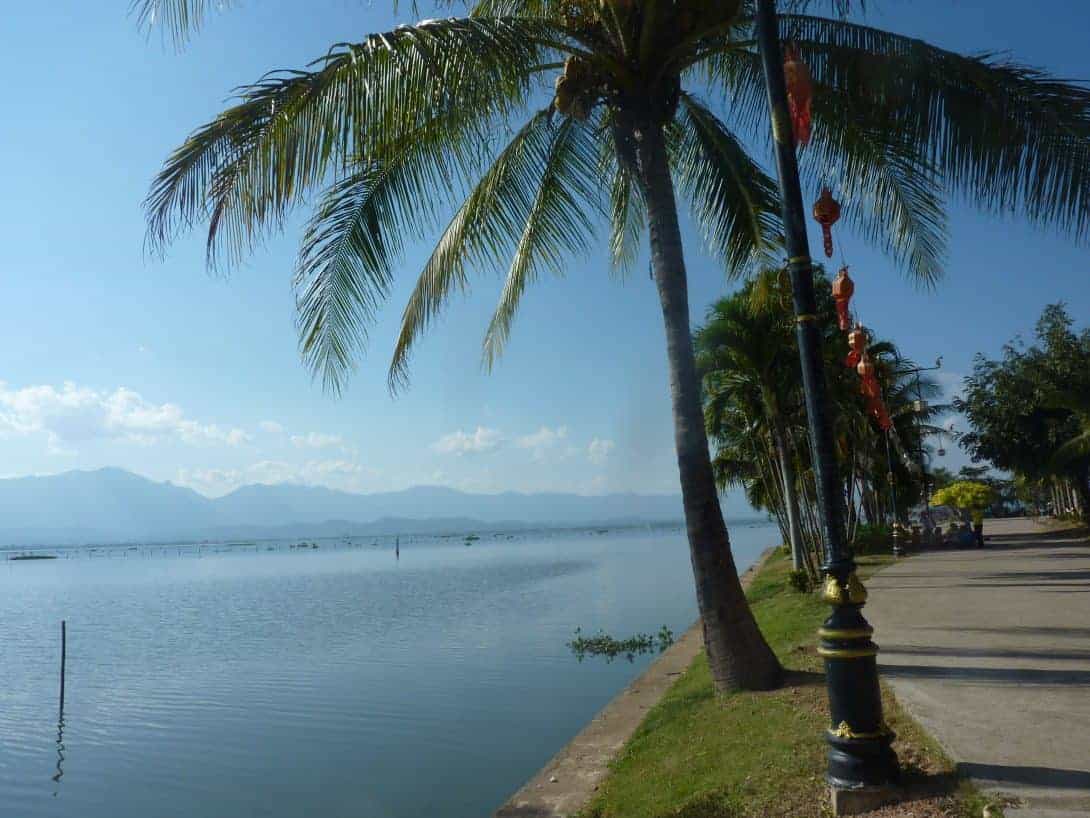 https://mdw-travel-data-us-east-1.s3.amazonaws.com/img/country/Thailand/Kwan-Phayao/img_03.jpg