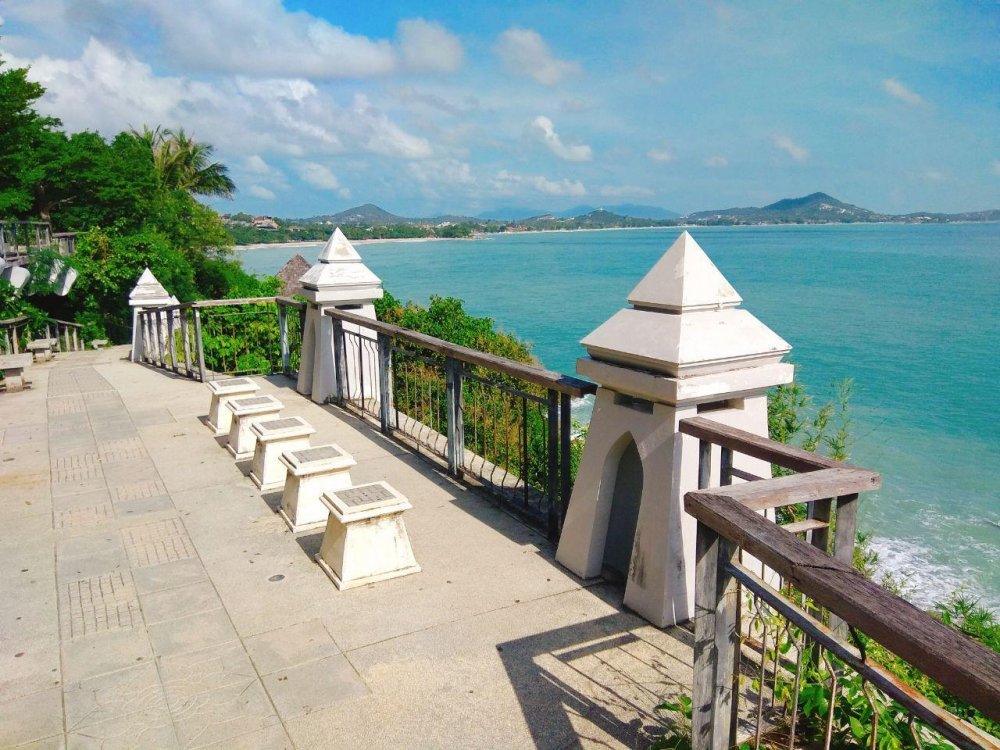 https://mdw-travel-data-us-east-1.s3.amazonaws.com/img/country/Thailand/Lad-Koh-Viewpoint/img_01.jpg