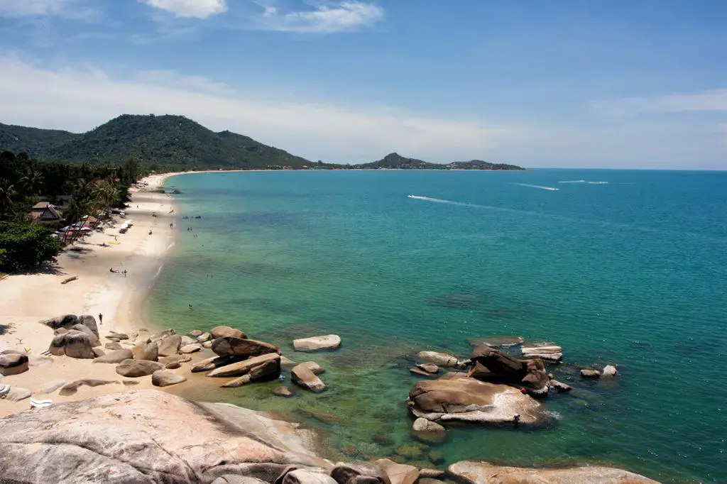 https://mdw-travel-data-us-east-1.s3.amazonaws.com/img/country/Thailand/Lamai-Beach/img_00.jpg