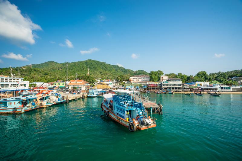 https://mdw-travel-data-us-east-1.s3.amazonaws.com/img/country/Thailand/Mae-Haad-Pier/img_00.jpg