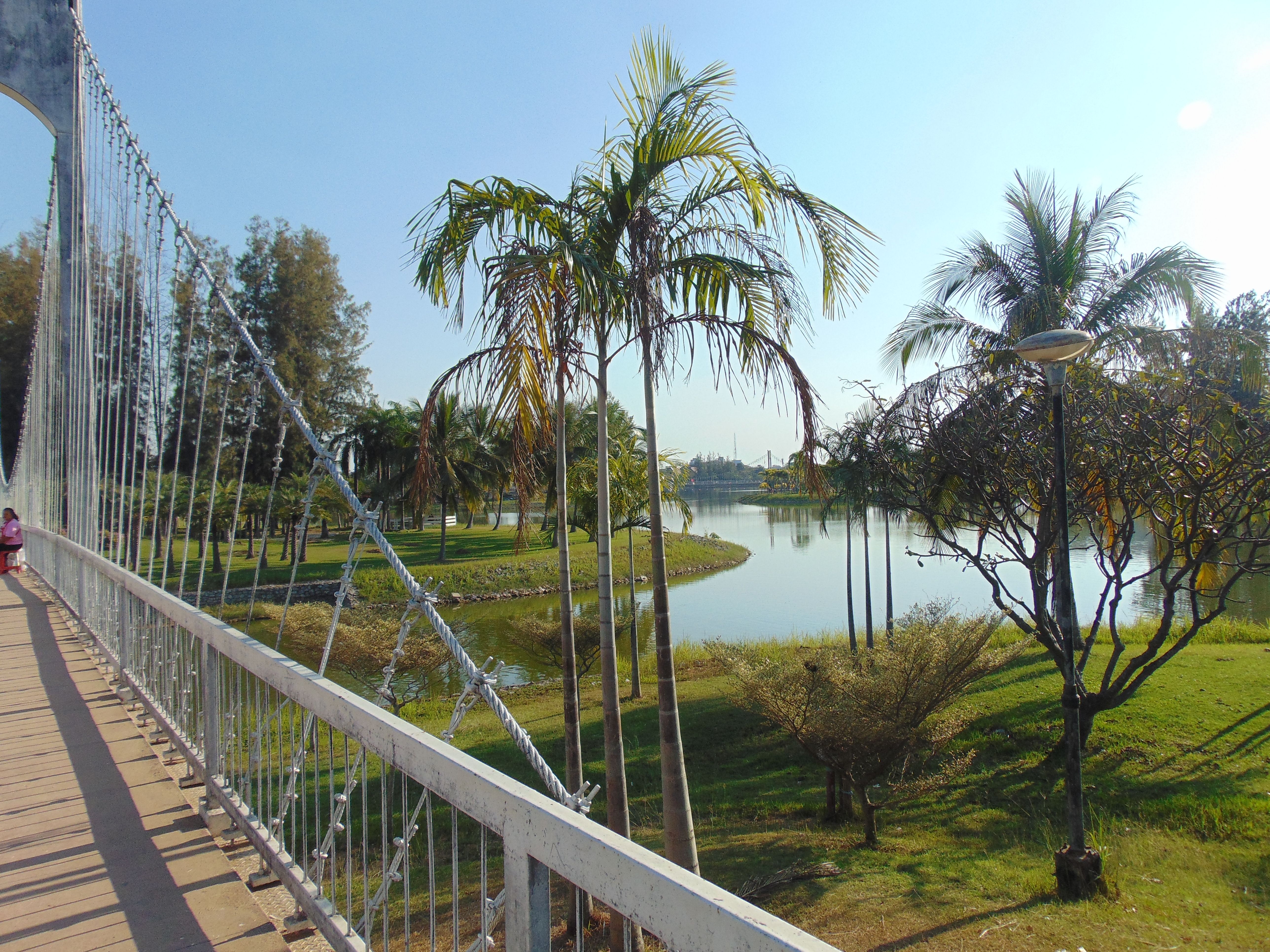 https://mdw-travel-data-us-east-1.s3.amazonaws.com/img/country/Thailand/Nong-Prajak-Public-Park/img_02.jpg