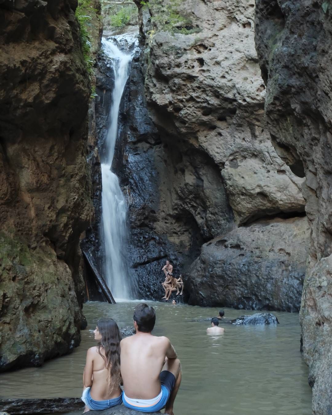 https://mdw-travel-data-us-east-1.s3.amazonaws.com/img/country/Thailand/Pam-Bok-Waterfall/img_01.jpg