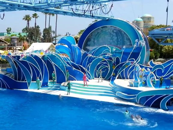 https://mdw-travel-data-us-east-1.s3.amazonaws.com/img/country/Thailand/Pattaya-Dolphin-World/img_01.jpg