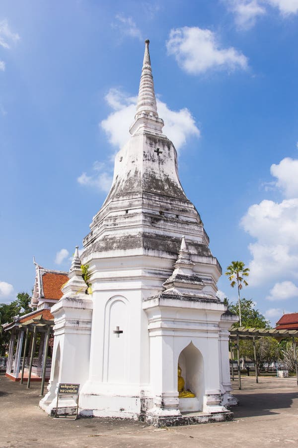 https://mdw-travel-data-us-east-1.s3.amazonaws.com/img/country/Thailand/Phra-Borommathat-Chaiya/img_02.jpg