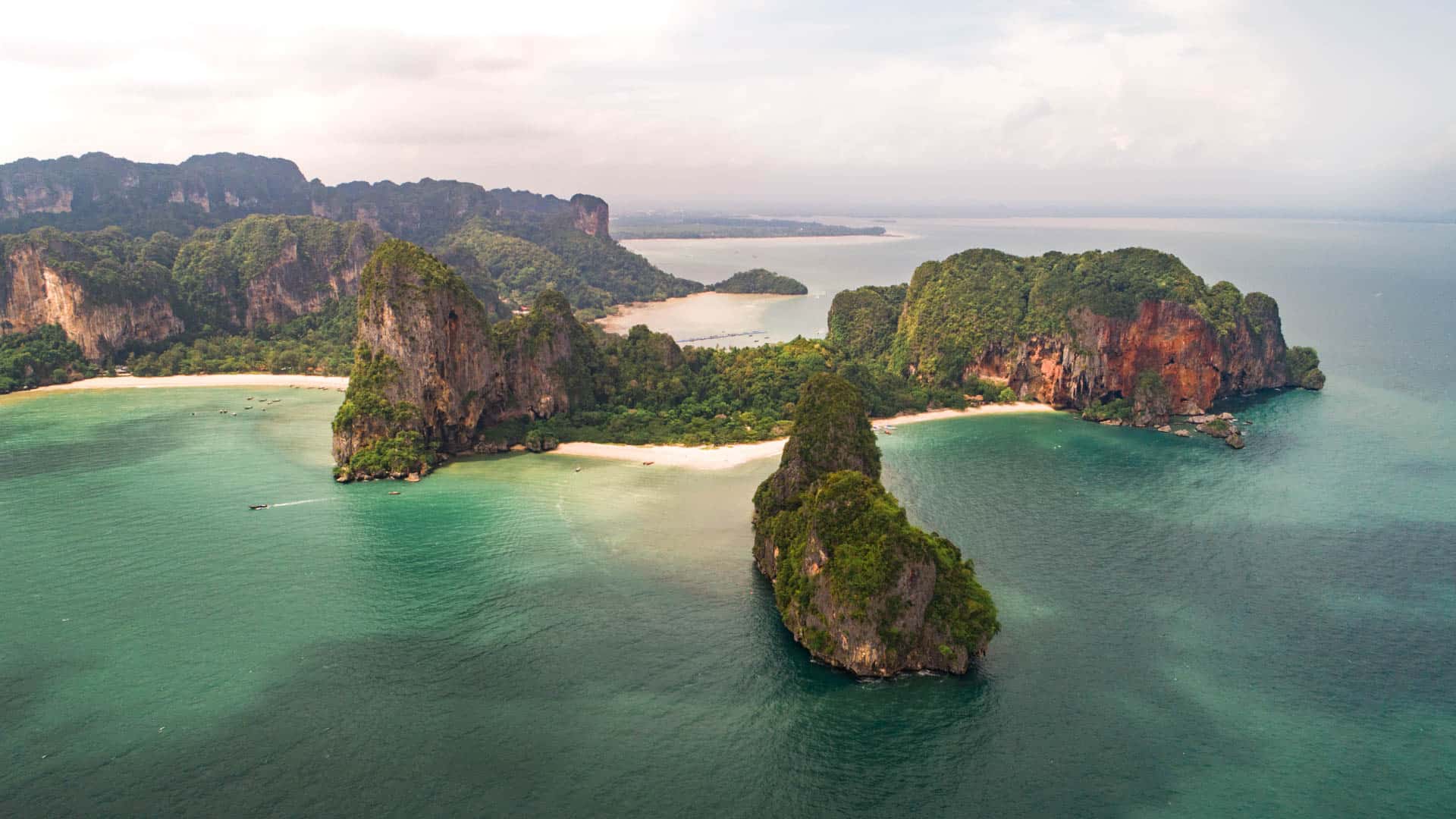 https://mdw-travel-data-us-east-1.s3.amazonaws.com/img/country/Thailand/Phra-Nang-Cave-Beach/img_01.jpg