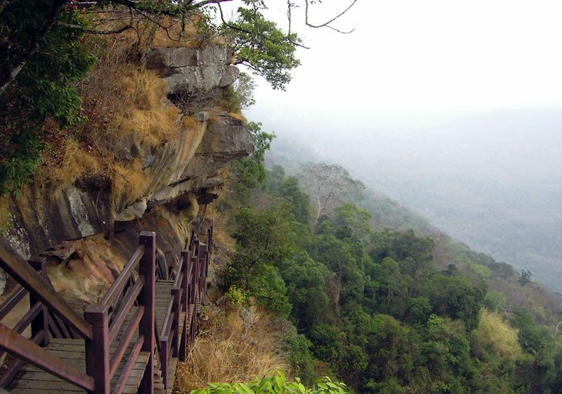 https://mdw-travel-data-us-east-1.s3.amazonaws.com/img/country/Thailand/Phra-Viharn-National-Park/img_01.jpg