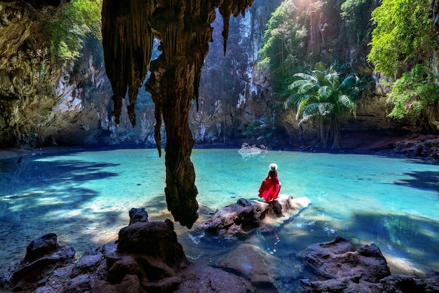 https://mdw-travel-data-us-east-1.s3.amazonaws.com/img/country/Thailand/Princess-Lagoon/img_03.jpg
