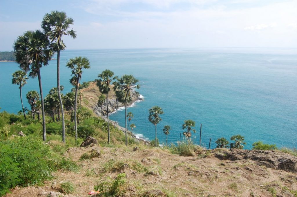 https://mdw-travel-data-us-east-1.s3.amazonaws.com/img/country/Thailand/Promthep-Cape/img_02.jpg