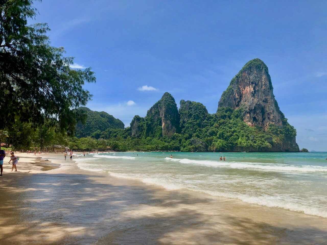 https://mdw-travel-data-us-east-1.s3.amazonaws.com/img/country/Thailand/Railay-Beach-Terrace/img_00.jpg