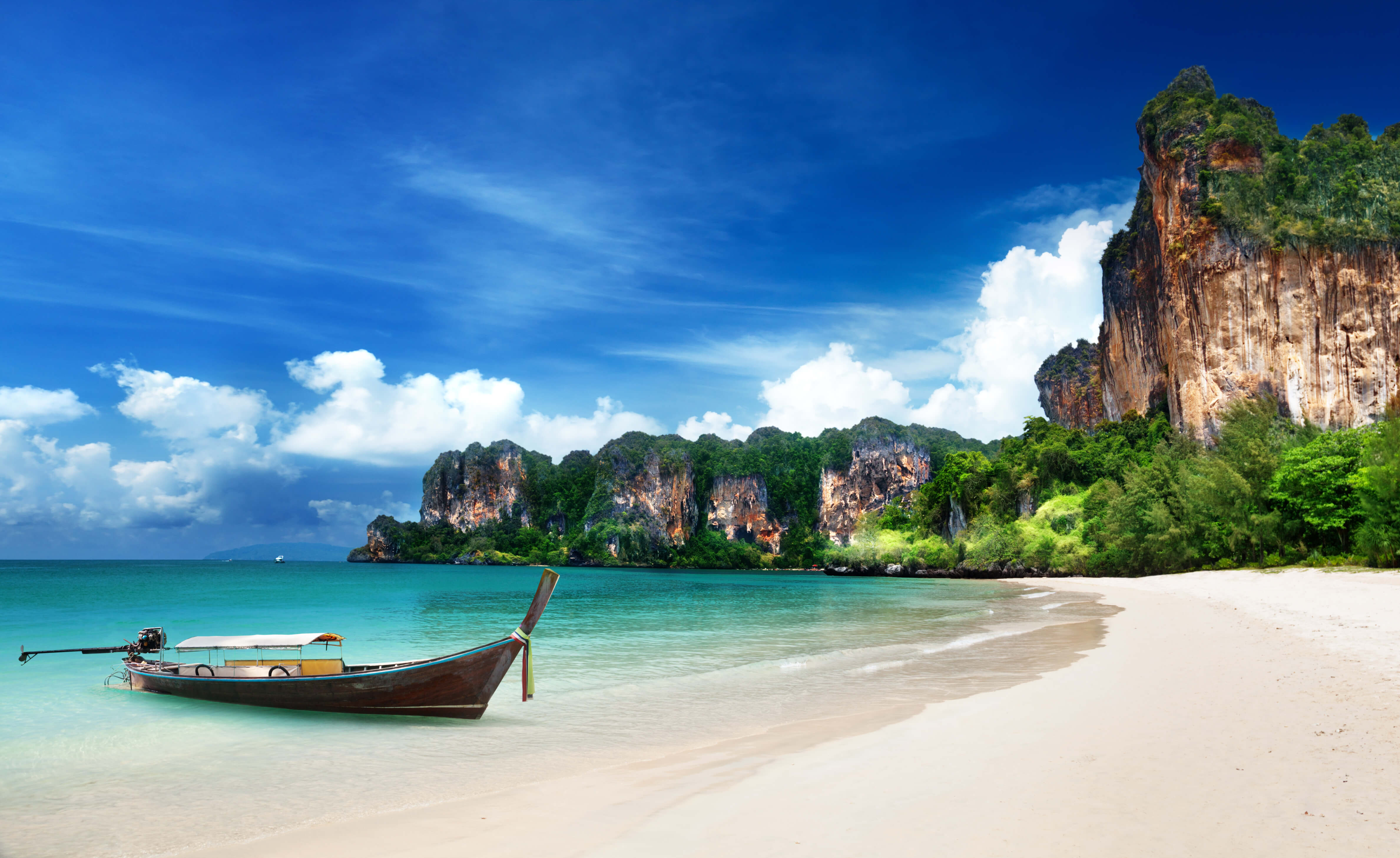 https://mdw-travel-data-us-east-1.s3.amazonaws.com/img/country/Thailand/Railay-West-Beach/img_02.jpg