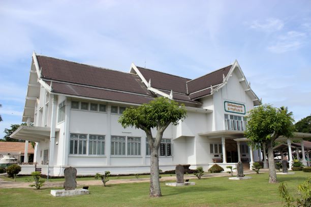 https://mdw-travel-data-us-east-1.s3.amazonaws.com/img/country/Thailand/Ramkhamhaeng-National-Museum/img_00.jpg