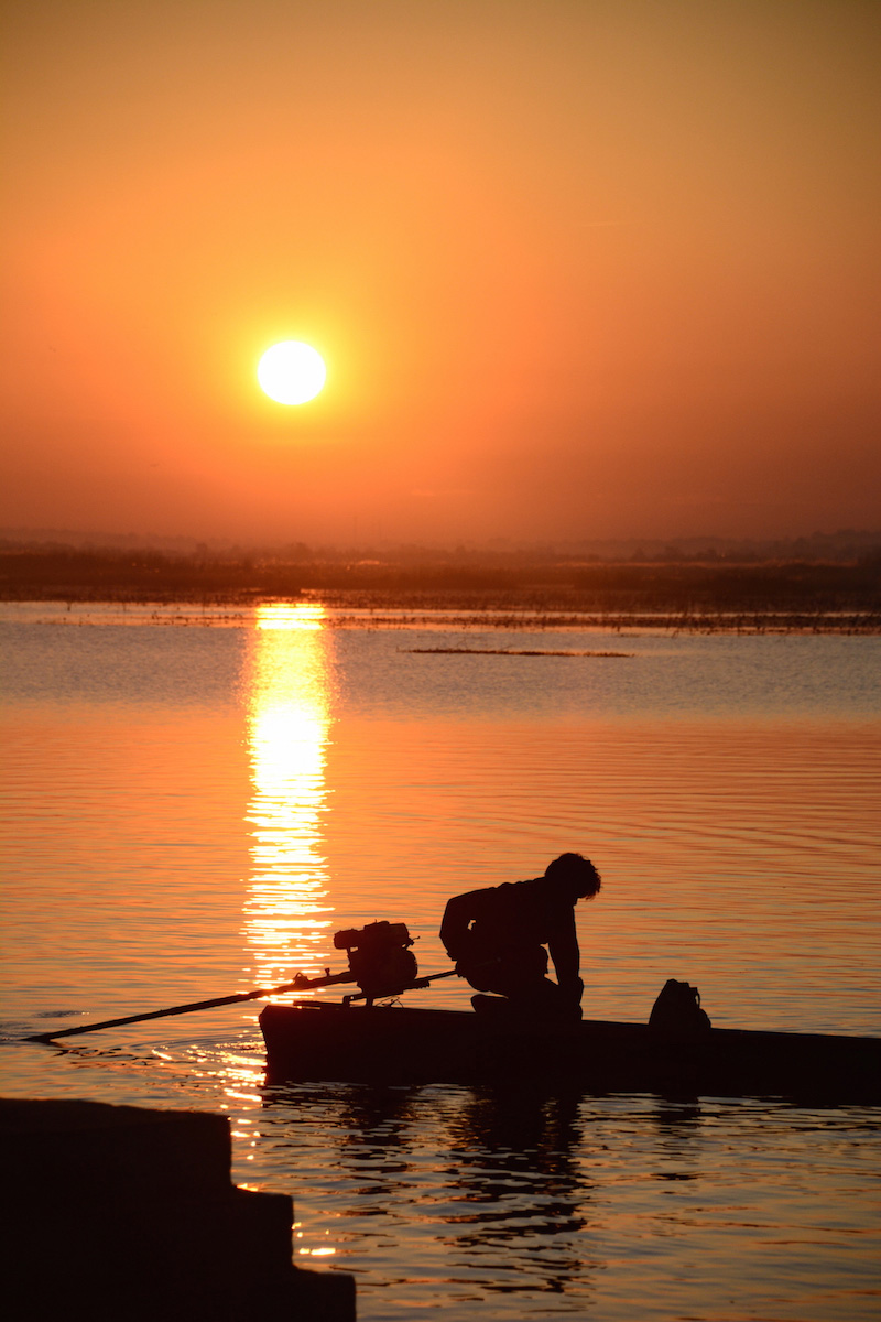 https://mdw-travel-data-us-east-1.s3.amazonaws.com/img/country/Thailand/Red-Lotus-Sea--Talay-Bua-Daeng-/img_01.jpg