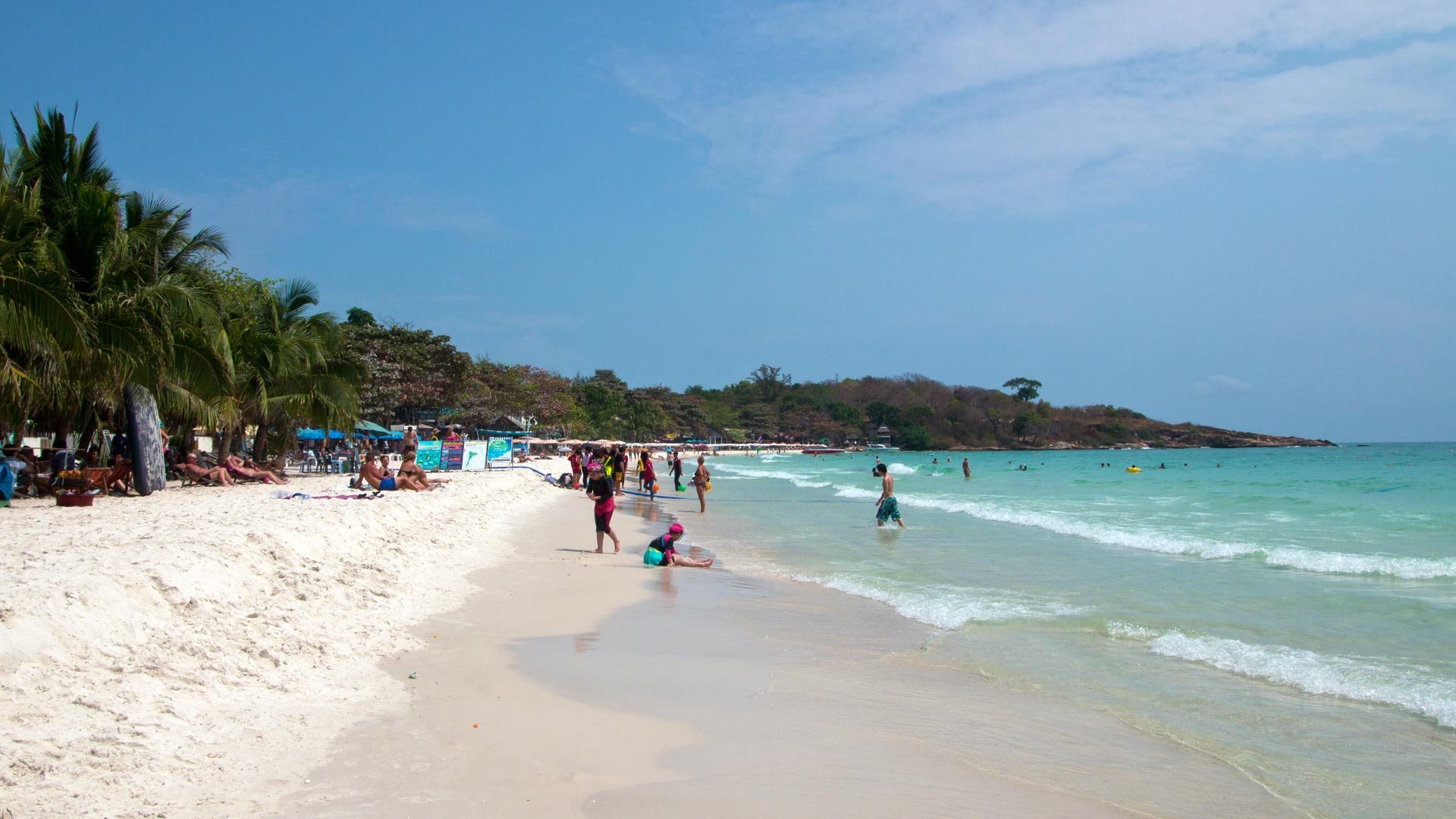 https://mdw-travel-data-us-east-1.s3.amazonaws.com/img/country/Thailand/Sai-Kaew-Beach/img_01.jpg