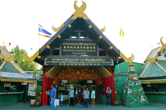https://mdw-travel-data-us-east-1.s3.amazonaws.com/img/country/Thailand/Samut-Prakan-Crocodile-Farm-and-Zoo/img_02.jpg