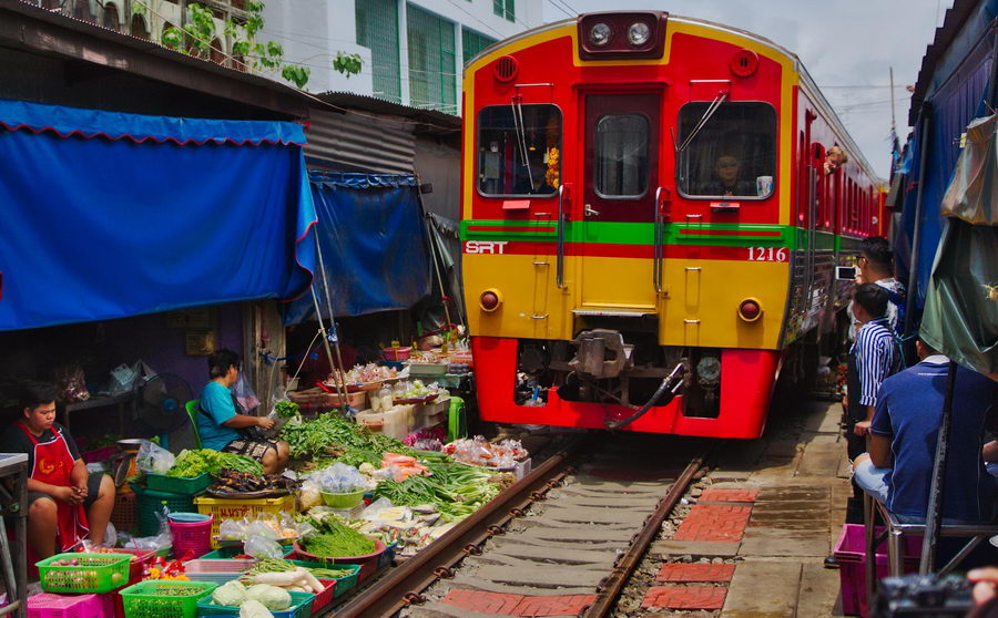 https://mdw-travel-data-us-east-1.s3.amazonaws.com/img/country/Thailand/Samut-Songkhram/img_02.jpg