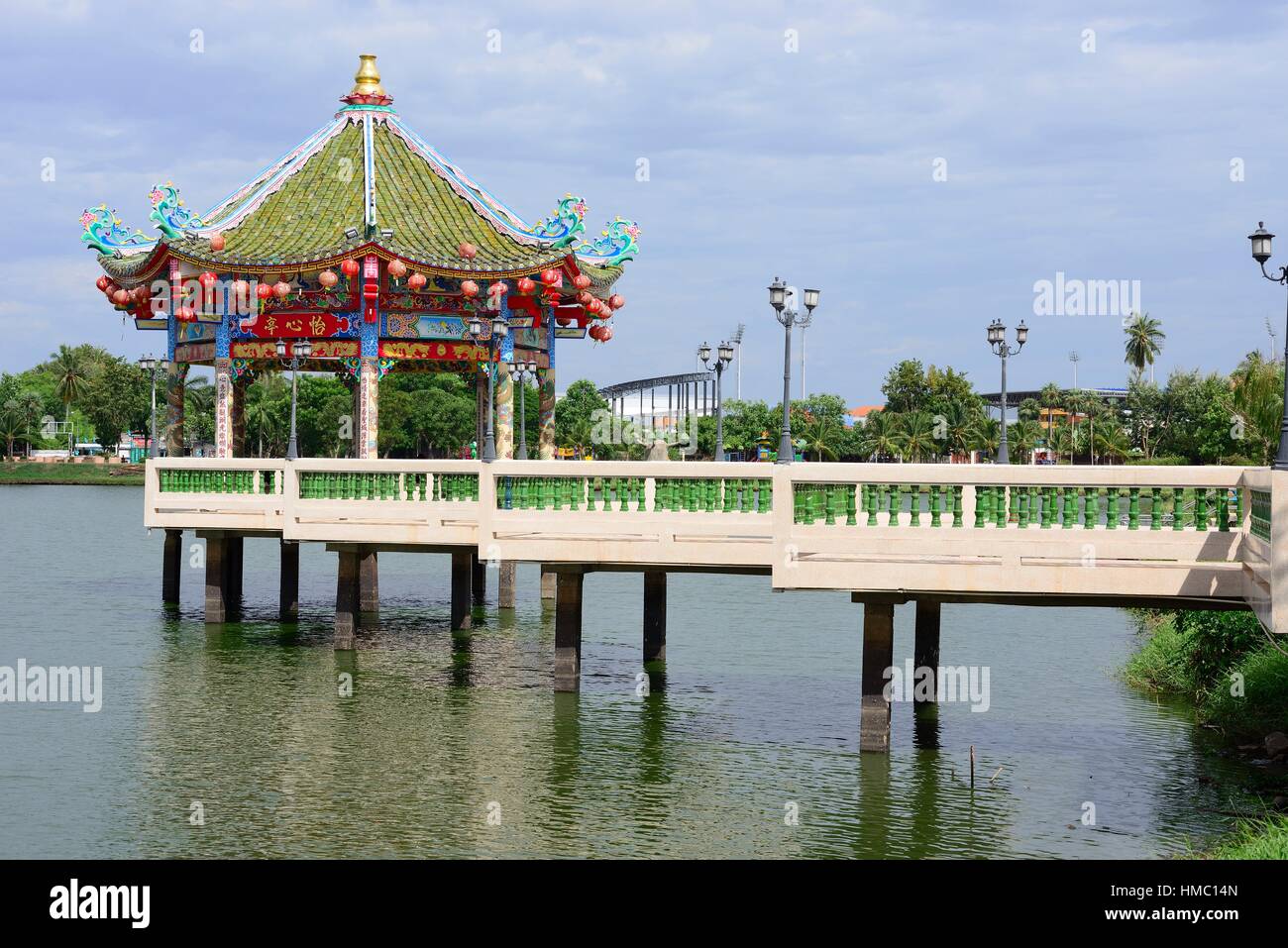 https://mdw-travel-data-us-east-1.s3.amazonaws.com/img/country/Thailand/Sanjao-Pu-Ya:-Ideal-Land/img_02.jpg