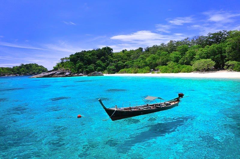 https://mdw-travel-data-us-east-1.s3.amazonaws.com/img/country/Thailand/Similan-Islands/img_02.jpg