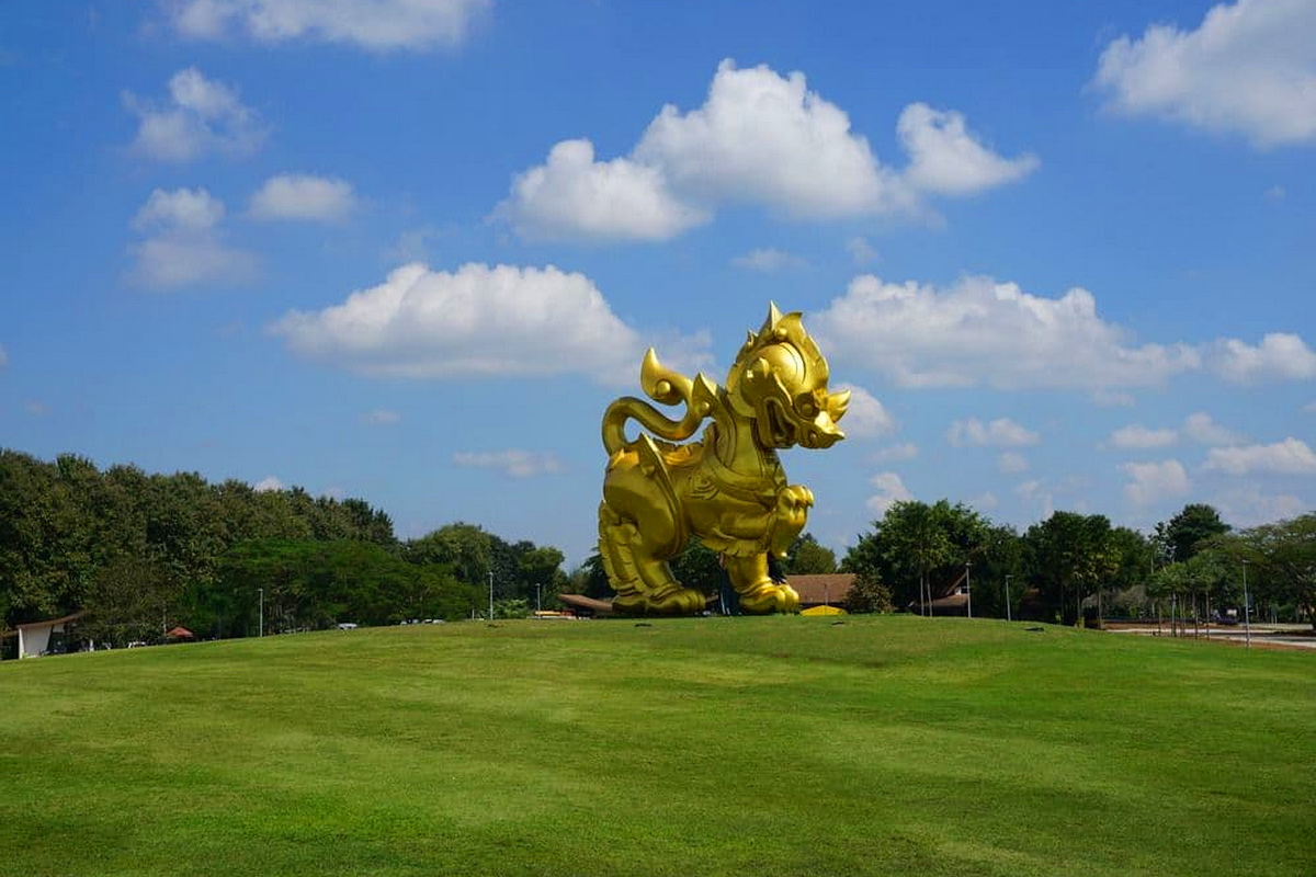 https://mdw-travel-data-us-east-1.s3.amazonaws.com/img/country/Thailand/Singha-Park/img_02.jpg