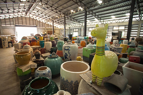 https://mdw-travel-data-us-east-1.s3.amazonaws.com/img/country/Thailand/Tao-Hong-Tai-Ceramics-Factory/img_02.jpg