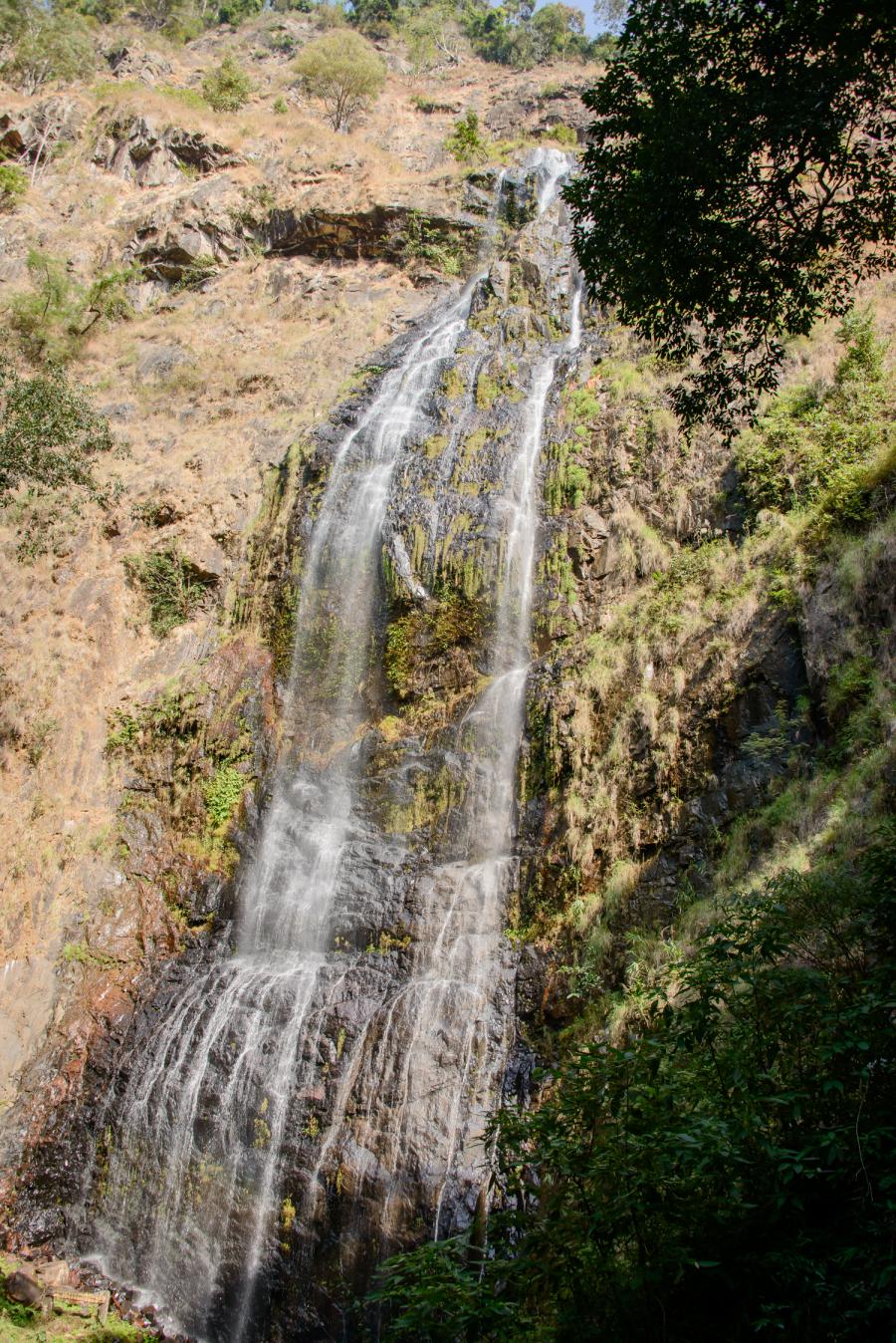 https://mdw-travel-data-us-east-1.s3.amazonaws.com/img/country/Thailand/Tat-Mok-National-Park/img_03.jpg