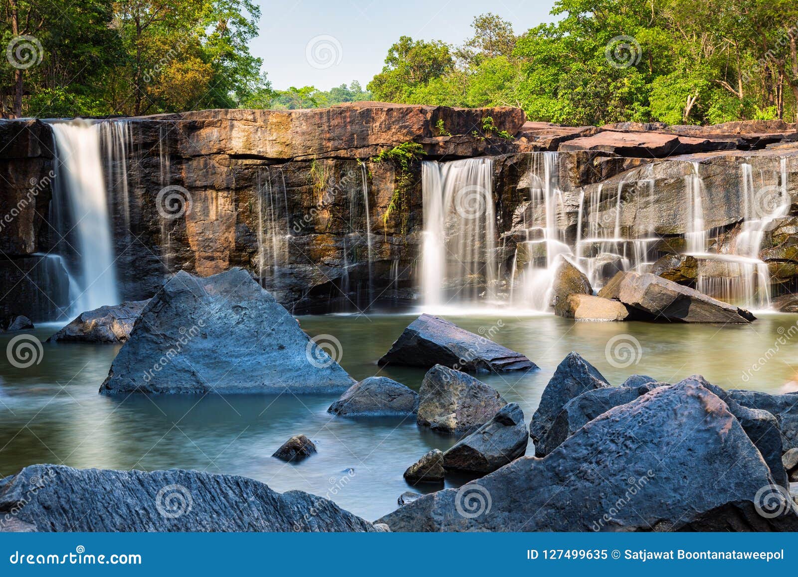 https://mdw-travel-data-us-east-1.s3.amazonaws.com/img/country/Thailand/Tat-Ton-Waterfall/img_00.jpg