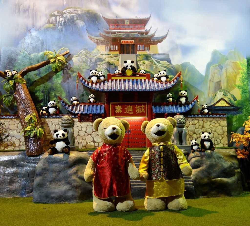 https://mdw-travel-data-us-east-1.s3.amazonaws.com/img/country/Thailand/Teddy-Bear-Museum-Pattaya/img_03.jpg