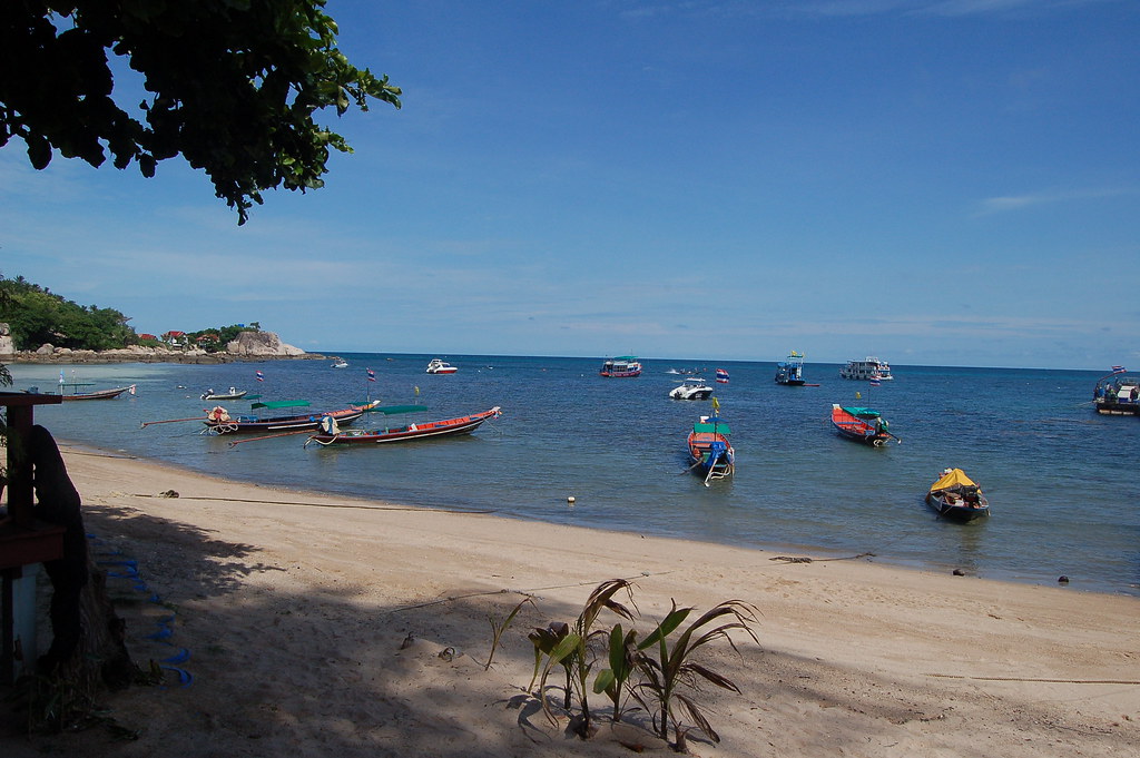 https://mdw-travel-data-us-east-1.s3.amazonaws.com/img/country/Thailand/Thong-Sala-Pier/img_03.jpg