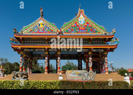 https://mdw-travel-data-us-east-1.s3.amazonaws.com/img/country/Thailand/Thung-Sri-Muang-Park/img_02.jpg