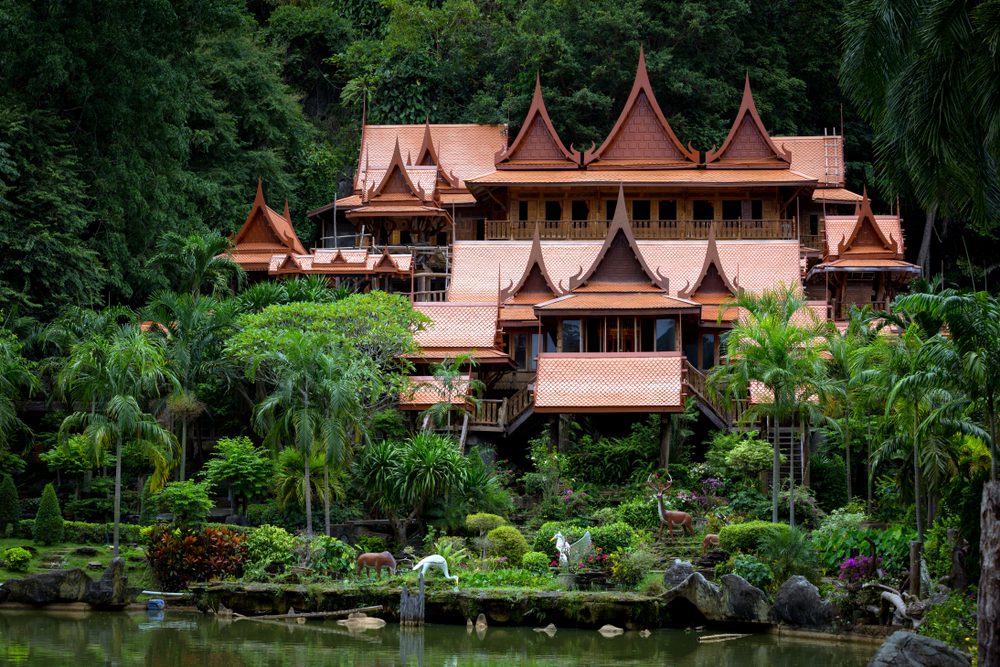 https://mdw-travel-data-us-east-1.s3.amazonaws.com/img/country/Thailand/Uthai-Thani/img_02.jpg