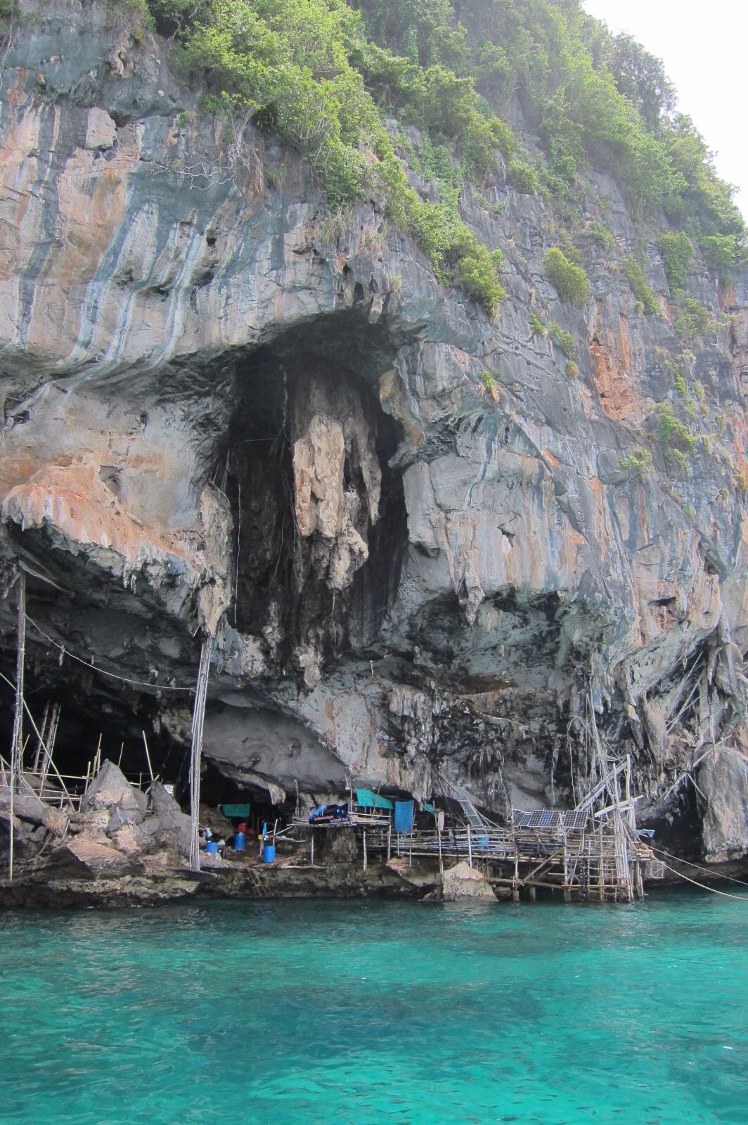 https://mdw-travel-data-us-east-1.s3.amazonaws.com/img/country/Thailand/Viking-Cave/img_00.jpg
